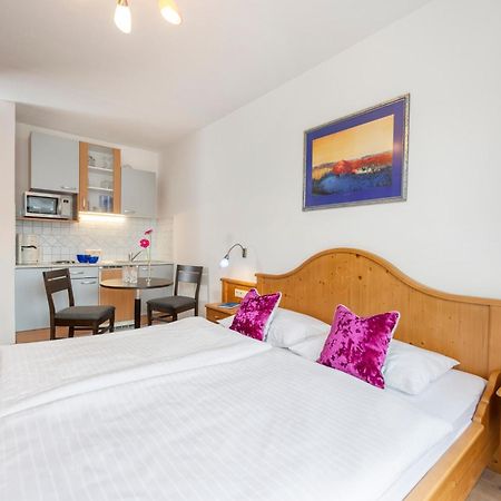 Mia Appartements - Non-Serviced Appartements オーバータウエルン エクステリア 写真