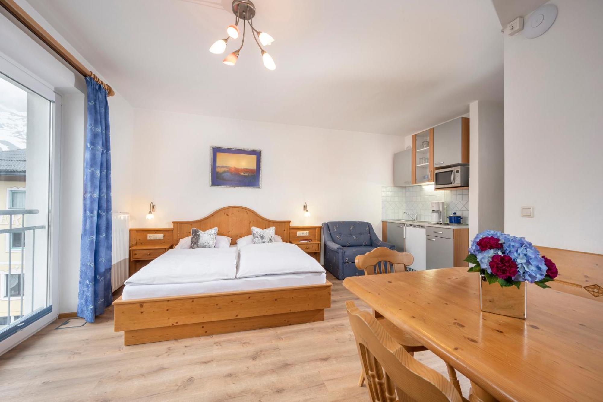 Mia Appartements - Non-Serviced Appartements オーバータウエルン エクステリア 写真